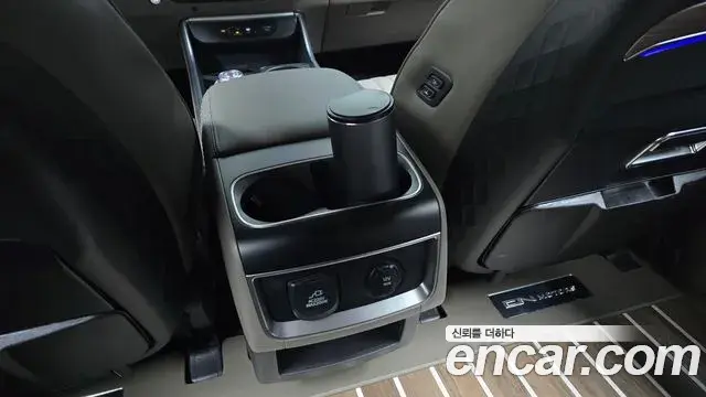 Kia Carnival 2024 — Photo 13/35
