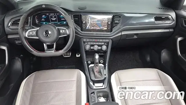 Volkswagen T-Roc 2021 — ფოტო 26/30