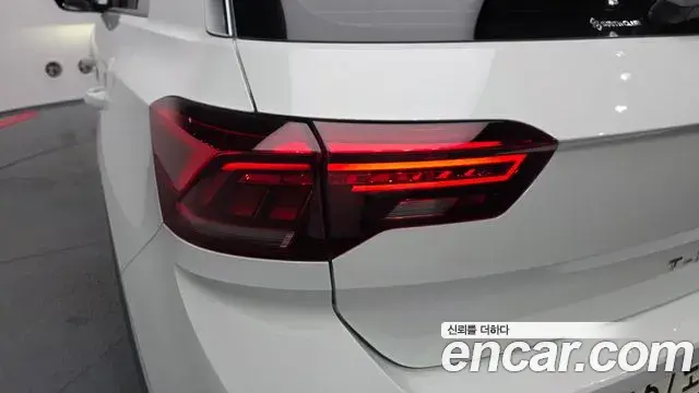 Volkswagen T-Roc 2021 — ფოტო 4/30