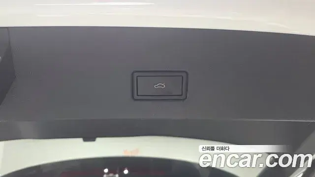 Volkswagen T-Roc 2021 — ფოტო 16/30