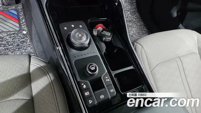Kia Sorento 2024 — ფოტო 29/37