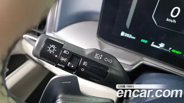 Kia Sorento 2024 — ფოტო 34/37