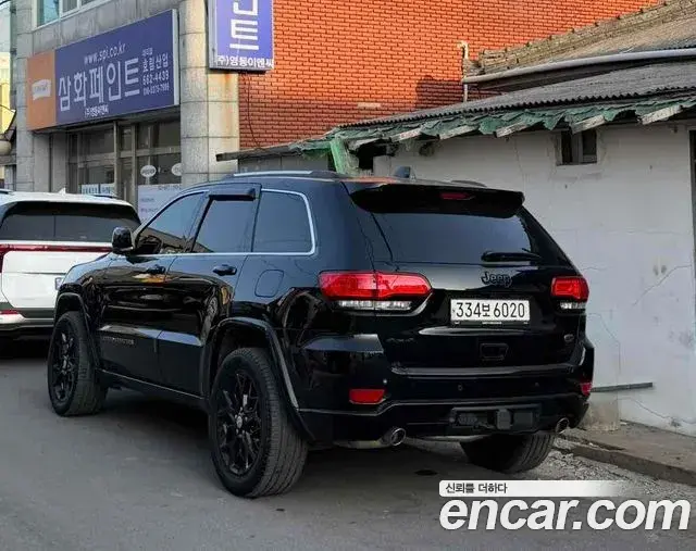 Jeep Grand Cherokee 2020 — ფოტო 3/9