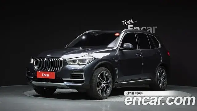 BMW X5 2022 — Фото 1/20