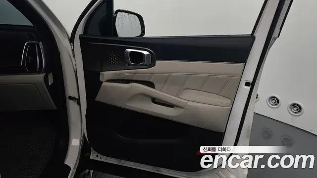 Kia Sorento 2024 — ფოტო 27/37