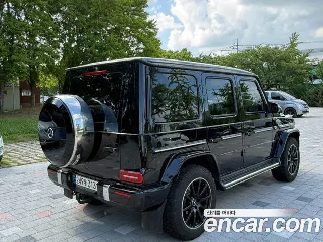 Mercedes-Benz G-Class 2021 — Photo 9/18