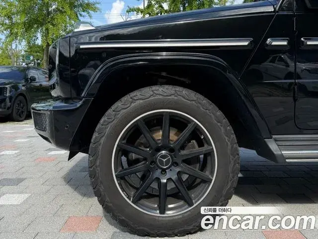 Mercedes-Benz G-Class 2021 — Photo 11/18