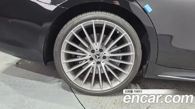 Mercedes-Benz S-Class 2023 — ფოტო 36/38