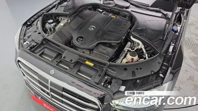 Mercedes-Benz S-Class 2023 — ფოტო 25/38