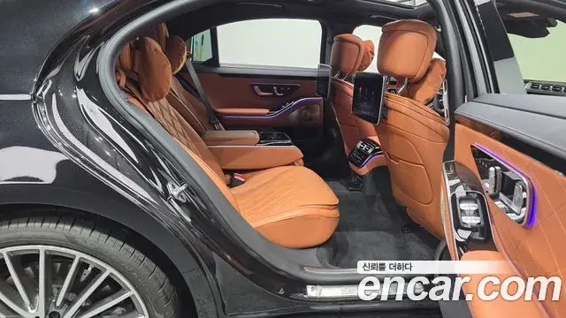 Mercedes-Benz S-Class 2023 — ფოტო 16/38