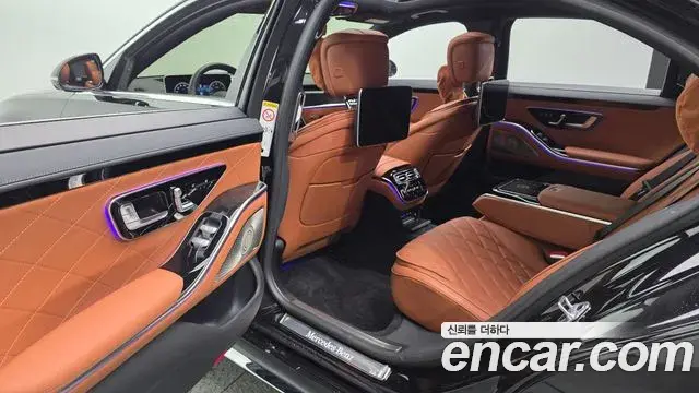 Mercedes-Benz S-Class 2023 — ფოტო 20/38