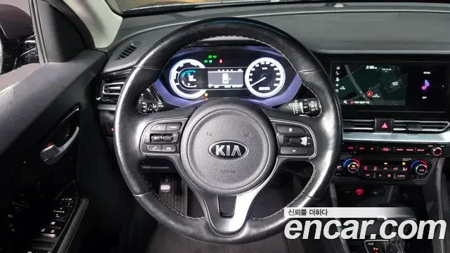 Kia Niro 2020 — Photo 14/30