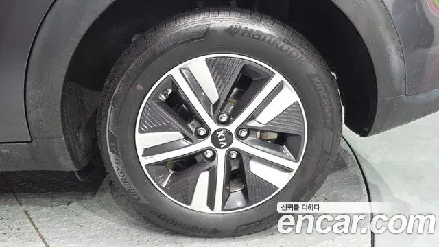 Kia Niro 2020 — Photo 22/30