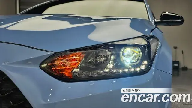 Hyundai Veloster 2019 — ფოტო 5/30