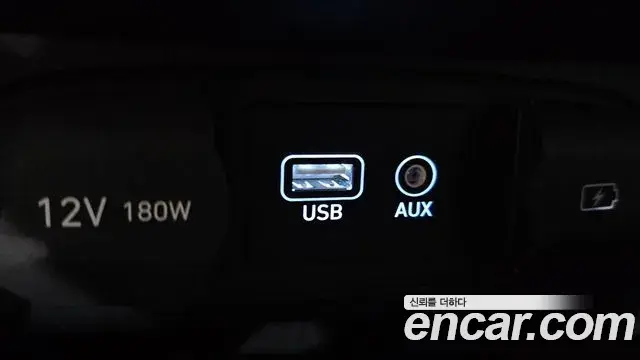 Hyundai Veloster 2019 — ფოტო 4/30