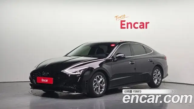 Hyundai Sonata 2022 — Фото 1/20