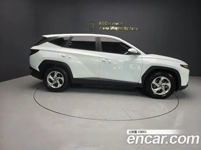 Hyundai Tucson Hybrid 2022 — ფოტო 15/20