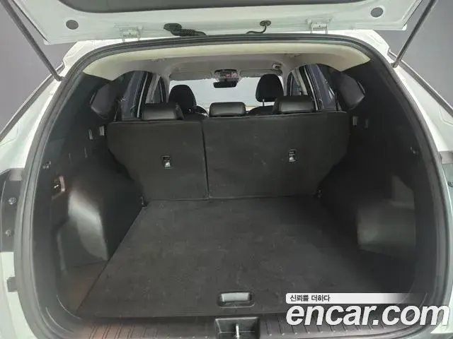 Hyundai Tucson Hybrid 2022 — ფოტო 9/20
