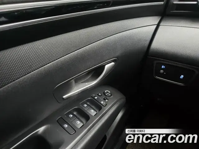 Hyundai Tucson Hybrid 2022 — ფოტო 19/20