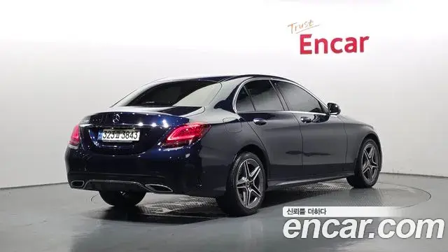 Mercedes-Benz C-Class 2021 — Şəkil 21/30