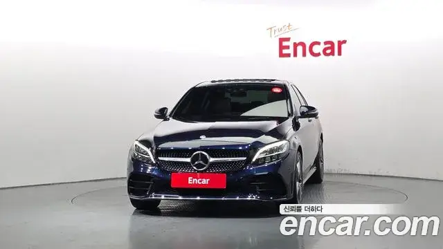 Mercedes-Benz C-Class 2021 — Şəkil 27/30