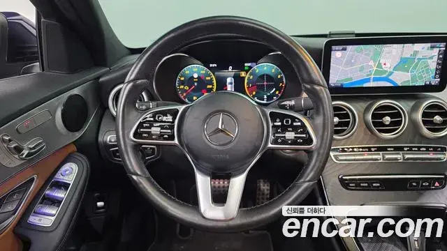 Mercedes-Benz C-Class 2021 — Şəkil 28/30