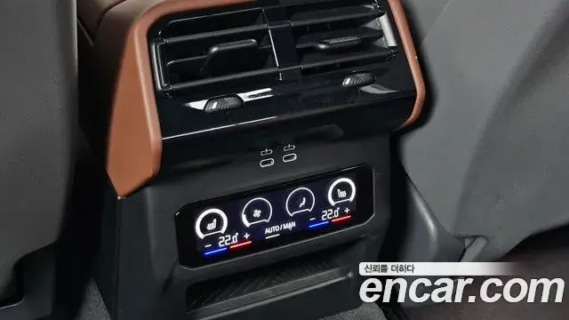 BMW 5 Series 2024 — Фото 18/20