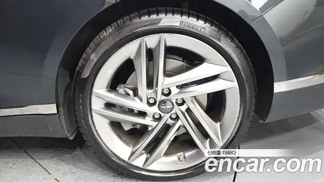 Genesis G80 2025 — Photo 7/36