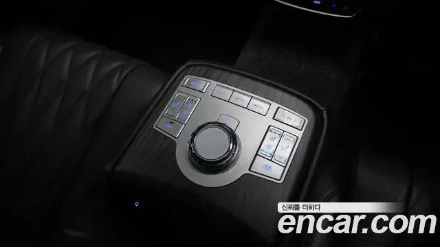 Genesis G80 2025 — Photo 25/36