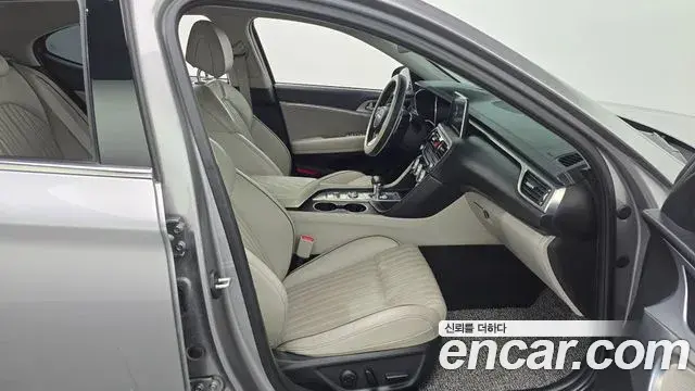 Genesis G70 2019 — Şəkil 21/35