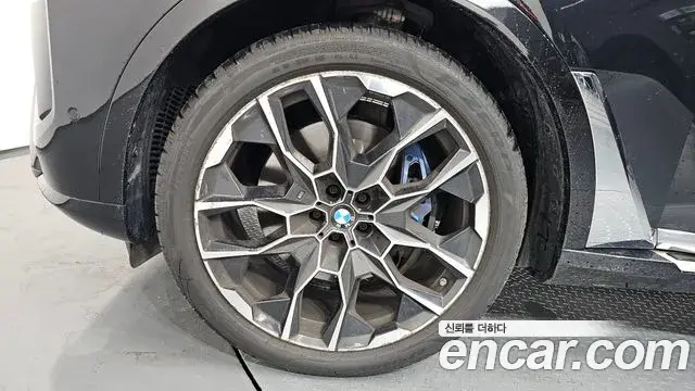 BMW X7 2024 — Photo 6/20