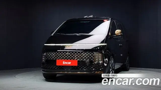 Hyundai Staria 2024 — Photo 30/37