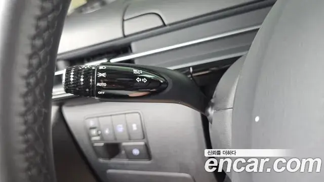 Hyundai Staria 2024 — Photo 29/37