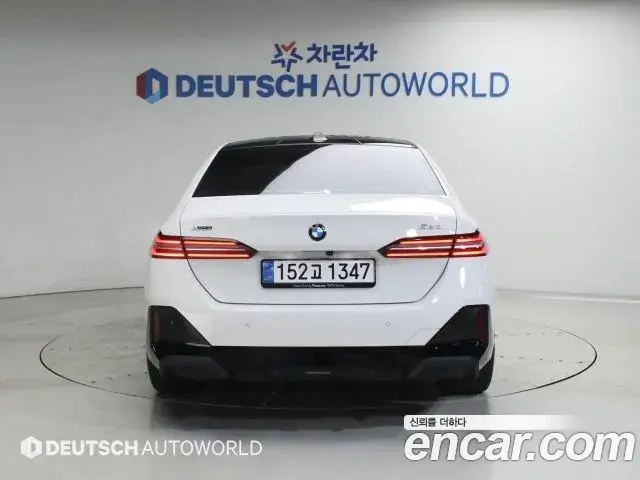 BMW 5 Series 2025 — ფოტო 4/20