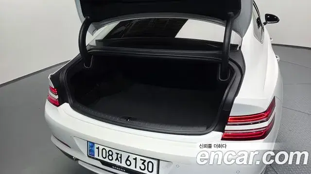 Genesis G80 2023 — Şəkil 20/35