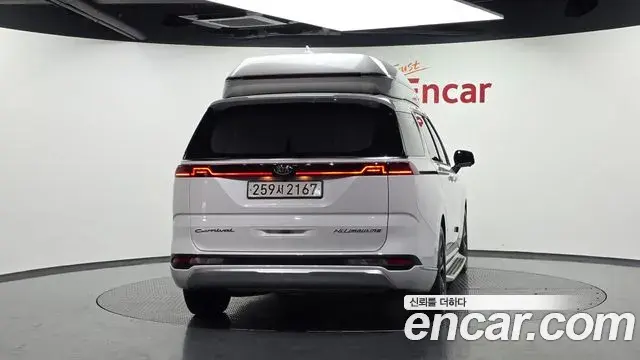 Kia Carnival 2021 — Фото 4/20