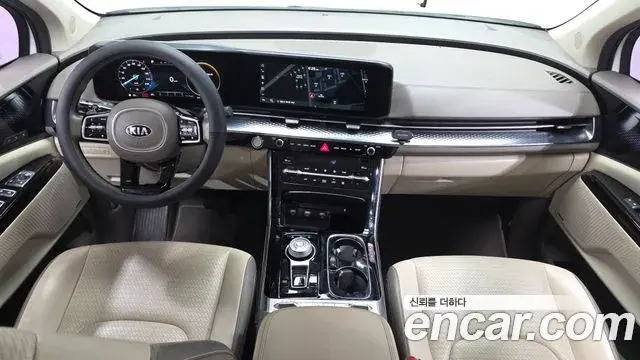 Kia Carnival 2021 — Фото 7/20