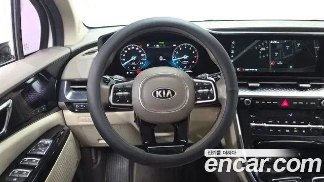 Kia Carnival 2021 — Фото 13/20