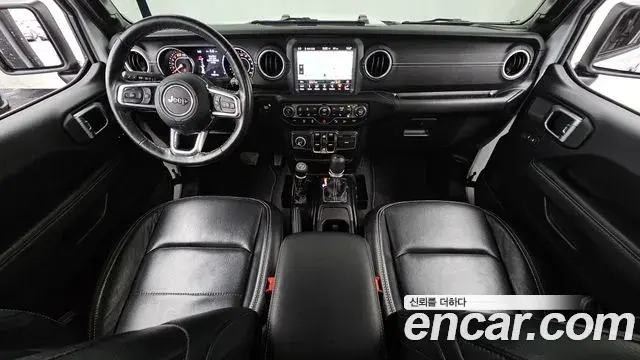 Jeep Wrangler 2019 — ფოტო 26/33