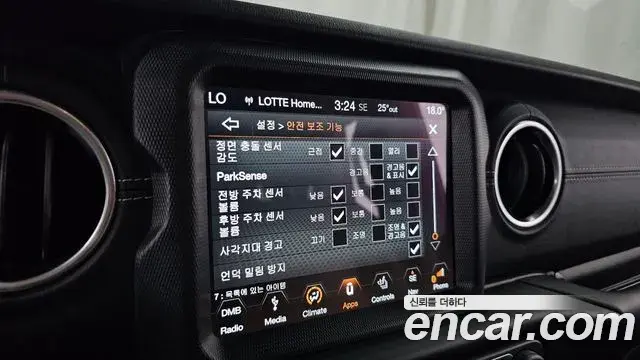 Jeep Wrangler 2019 — ფოტო 18/33