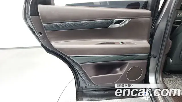 Genesis GV80 2020 — Şəkil 36/38