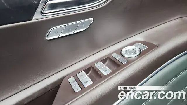 Genesis GV80 2020 — Şəkil 23/38