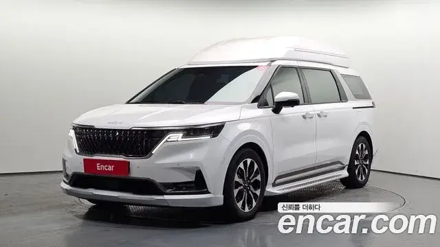Kia Carnival 2023 — Фото 1/20