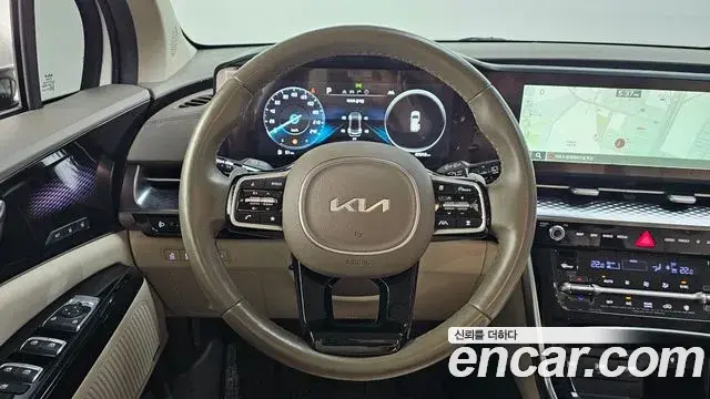 Kia Carnival 2023 — Фото 13/20