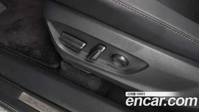 Toyota Crown Crossover 2025 — Photo 6/33