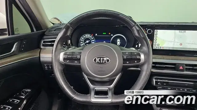 Kia K5 2021 — Фото 13/20