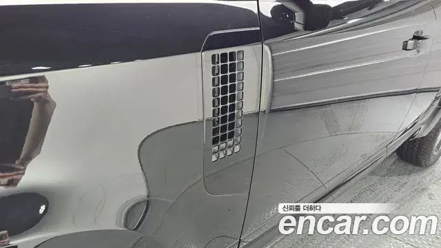 Land Rover Defender 2026 — Photo 3/20