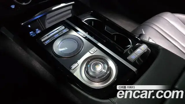 Genesis G80 2021 — Photo 33/37