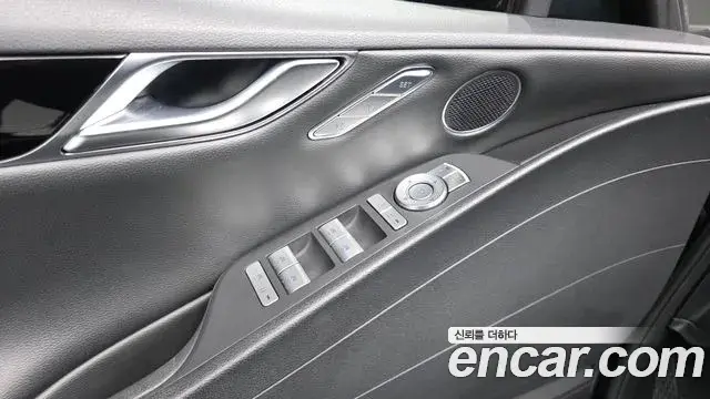 Genesis G80 2021 — Photo 3/37