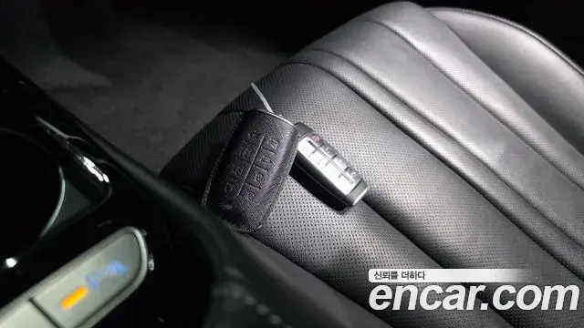 Genesis G80 2021 — Photo 27/37